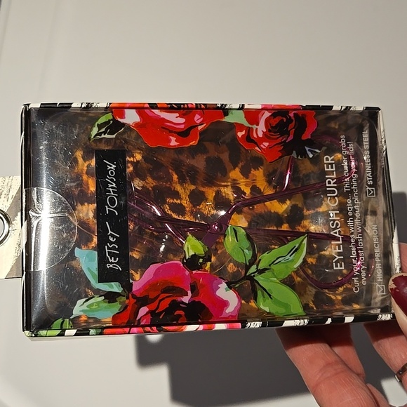 Betsey Johnson eyelash curler NEW - Picture 4 of 7